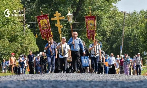 Через воєнний стан Вінниччина скасувала традиційну ходу до Почаївської лаври