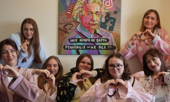 Чому працівники вінницької мережі кав’ярень прийшли на роботу в піжамах Чому працівники вінницької мережі кав’ярень прийшли на роботу в піжамах