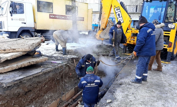 У Вінниці ремонтують мережу водопостачання на вул.Ващука