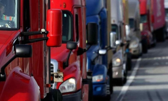 Де у Вінниці забороняють паркування великогабаритного транспорту