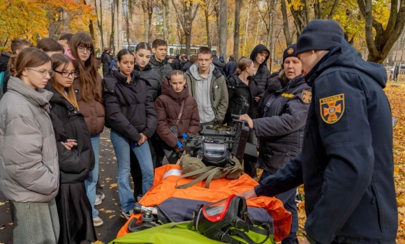 День безпеки для студентів та педагогів організували у Вінницькому техколеджі День безпеки для студентів та педагогів організували у Вінницькому техколеджі