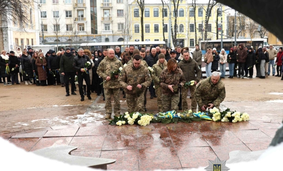 День пам’яті Героїв Небесної Сотні у Вінниці вшанували загиблих за Незалежність