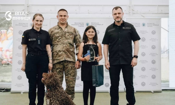 Дев'ятирічна героїня дівчинка з Вінниччини врятувала братів із вогню