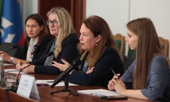 До Вінниці з робочим візитом завітала голова Представництва ООН Жінки в Україні 