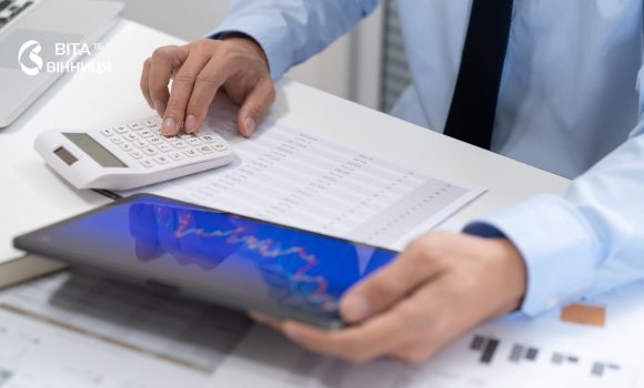 Долар — понад 44,66, євро — за 51,24 курс валют на 18 вересня