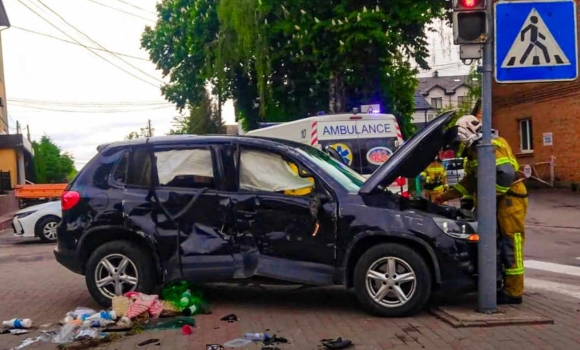 ДТП на Хмельницькому шосе у Вінниці з автомобіля деблокували водійку авто