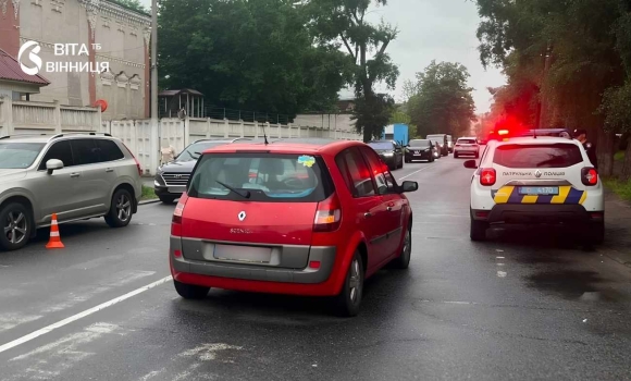 ДТП у Вінниці 71-річний водій на Renault збив дитину на «зебрі»