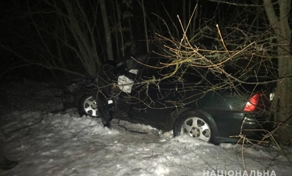 В Жмеринському районі водій Alfa Romeo протаранив Opel та втік з місця ДТП. Є постраждалі