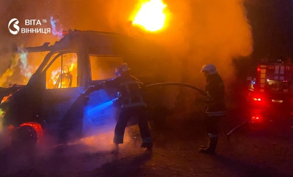 Два автомобілі на Вінниччині згоріли через розгерметизацію паливних систем