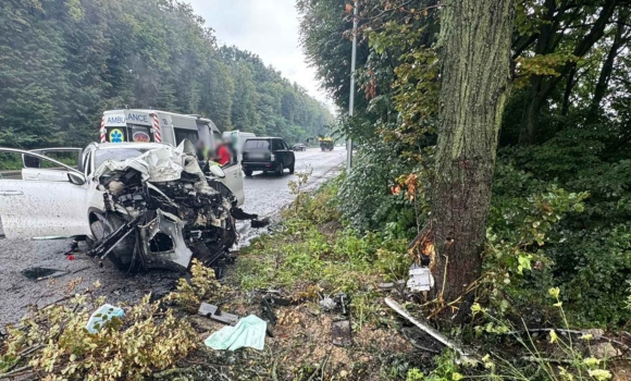 Дві людини загинули, дві травмовані в результаті ДТП у Вінницькому районі
