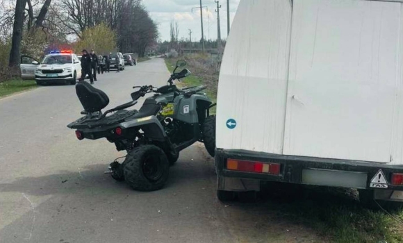 Двоє дітей у лікарні на Вінниччині 13-річний водій квадроцикла протаранив ГАЗ