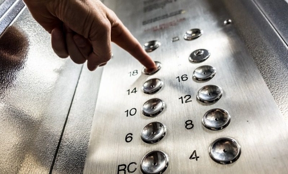 Минулого року у Вінниці капітально відремонтували 25 ліфтів