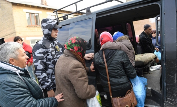 Евакуюють мешканців Калинівки, які мешкають в районі арсеналу