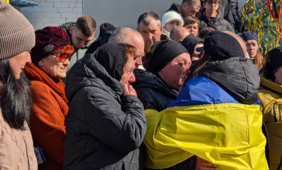 Гайсинчани навіки прощались із 26-річним воїном-захисником