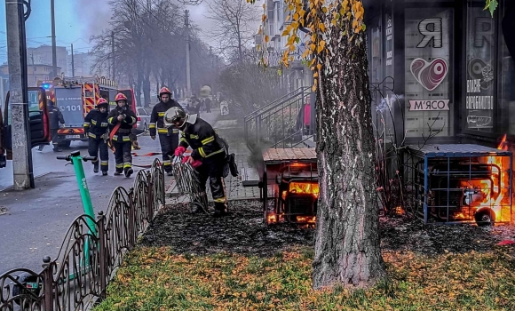 Горіли генератори поблизу продуктового магазину у Вінниці