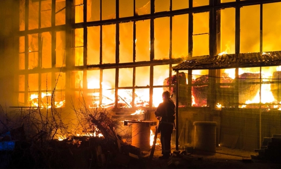 Горіли складські приміщення на площі 200 кв. м. на вулиці Гетьмана Мазепи у Вінниці