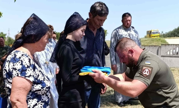 Городківська громада прощалась з Героєм з десантно-штурмового батальйону