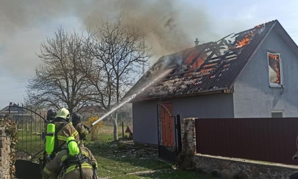 В Могилів-Подільському через несправну пічку згоріла літня кухня