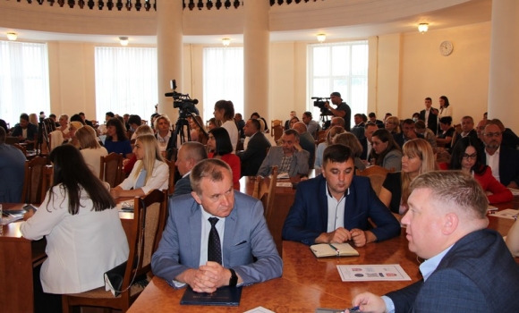 У Вінниці обговорили проблемні аспекти дотримання соціальних прав людини