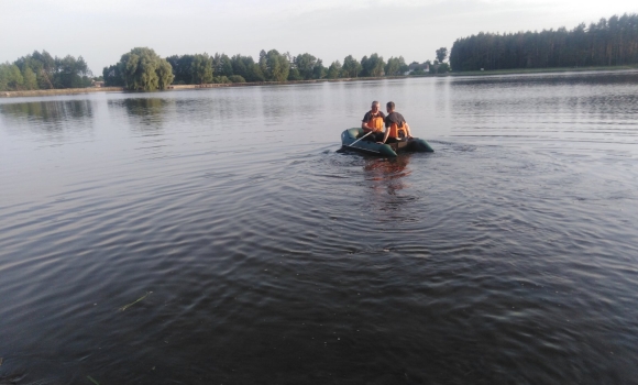 На Вінниччині врятували жінку, яка через негоду опинилась посеред річки