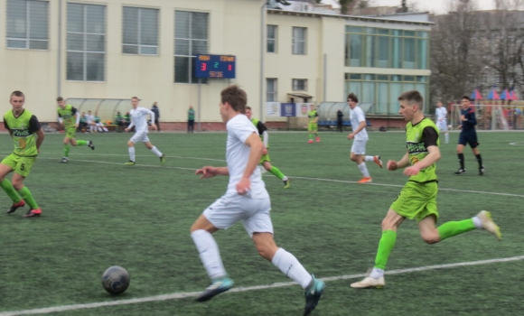 Вінницька футбольна “молодіжка” здолала новояворівську команду