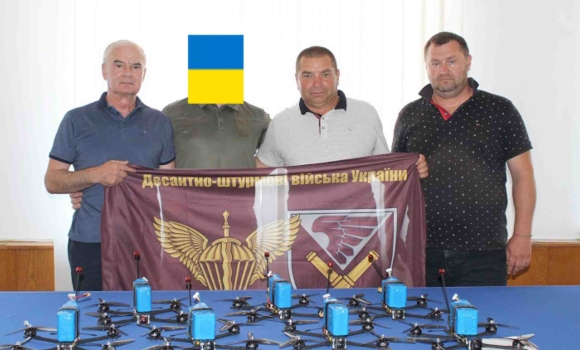 Калинівка передала українським захисникам ще сім дронів
