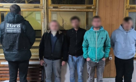 Керівник вінницького агропідприємства налагодив схему вивезення чоловіків за кордон