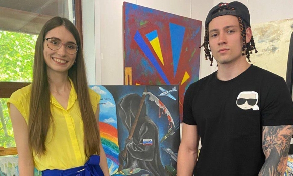 Хлопець із Вінниччини пише пісні для батька, який нині боронить Україну