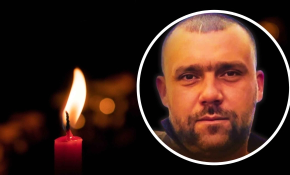 Хмільницька громада зустрічає “на щиті” загиблого Героя