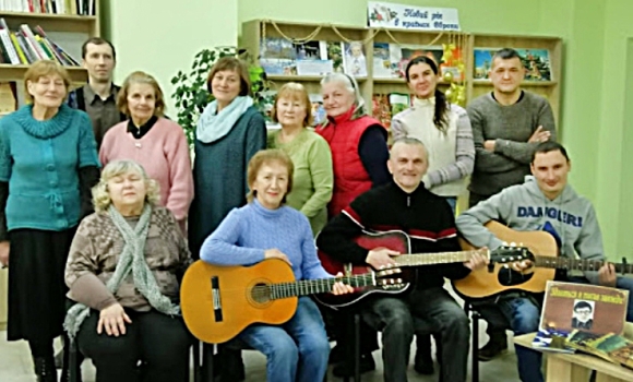 Клуб "Подільська хризантема" у Вінниці запрошує до музично-поетичного кола