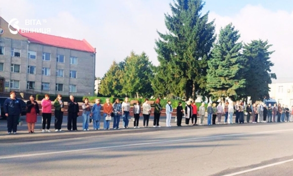 Колона пам'яті Калинівка – Вінниця земляки вшанували захисника з позивним «Індус» Колона пам'яті Калинівка – Вінниця земляки вшанували захисника з позивним «Індус»