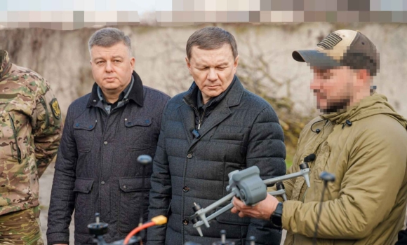 Команда гуманітарного штабу передала обладнання ще двом бойовим підрозділам Команда гуманітарного штабу передала обладнання ще двом бойовим підрозділам