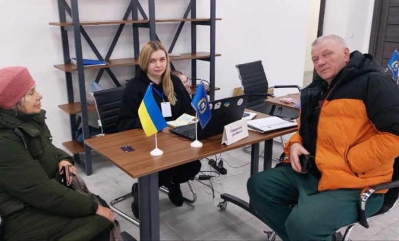 Команда «ЯМаріуполь. Поруч з тобою» завітала у Ладижин, Немирів, Тульчин