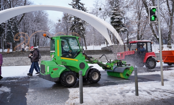 Комунальники Вінниці готові прибирати місто від снігу та наслідків негоди
