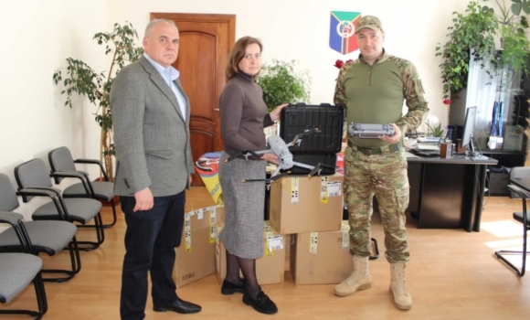 Козятинська громада передала безпілотники військовим в рамках конкурсу «Безпечні стійкі громади»