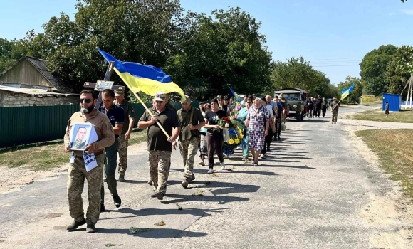 Крижопільська громада прощалась із загиблим на війні односельцем
