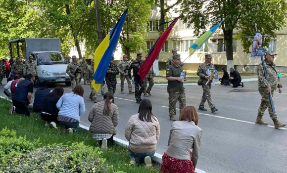 Ладижинці провели в останню путь Героя-земляка