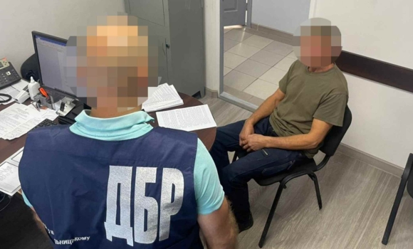 Лісник допустив незаконну вирубку дерев на Вінниччині на майже 3 млн грн
