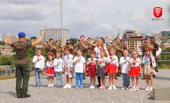 Маленькі вінничани долучились до відзначення Дня Державності України