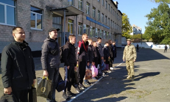 Майже 700 юнаків із Вінниччини поповнили лави військових частин