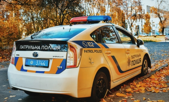 Майже сотню дзвінків від жартівників отримали вінницькі поліцейські цьогоріч