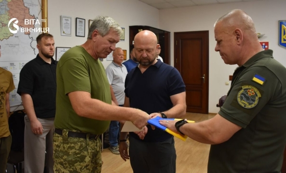 Медалі «За врятоване життя» та «За поранення» отримали воїни Вінницького району