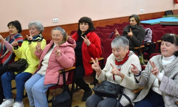 Медитація замість тривоги вінницькі пенсіонери опановують сучасні техніки антистресу