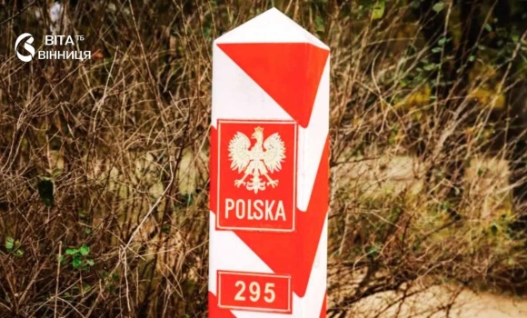 Менш ніж за добу польська армія облаштувала військові пости на пунктах пропуску з Україною Менш ніж за добу польська армія облаштувала військові пости на пунктах пропуску з Україною