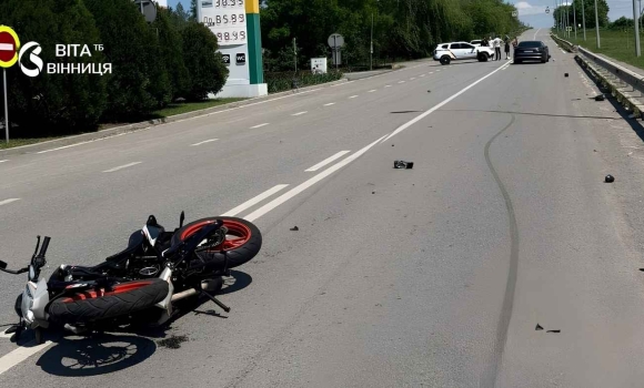 Мотоцикл проти Audi на Вінниччині 14-річна дівчина потрапила в аварію разом із подругою Мотоцикл проти Audi на Вінниччині 14-річна дівчина потрапила в аварію разом із подругою