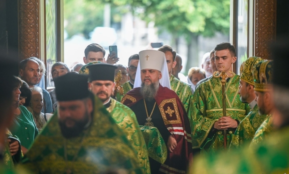 Митрополит Епіфаній очолив Божественну літургію у вінницькому кафедральному соборі 