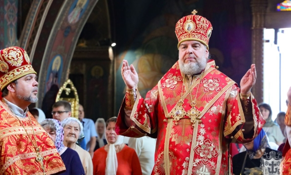Митрополит Симеон у Вінниці підніс молитви про перемогу українського війська