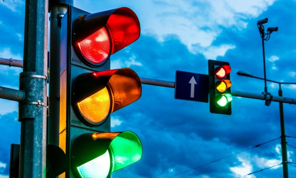 На 11 перехрестях Вінниці вже діють “безперебійні” світлофори