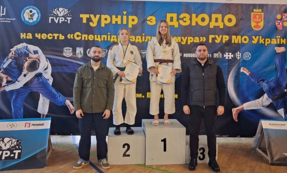 На чемпіонаті з дзюдо перемогу вибороли господарі татамі — вихованці Вінницької спортшколи №5