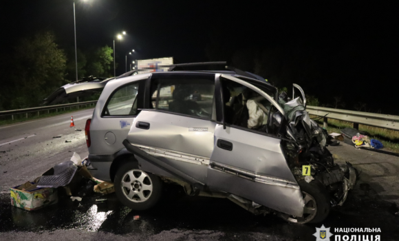 На об’їзній дорозі у Вінниці розбилась на смерть водійка Opel